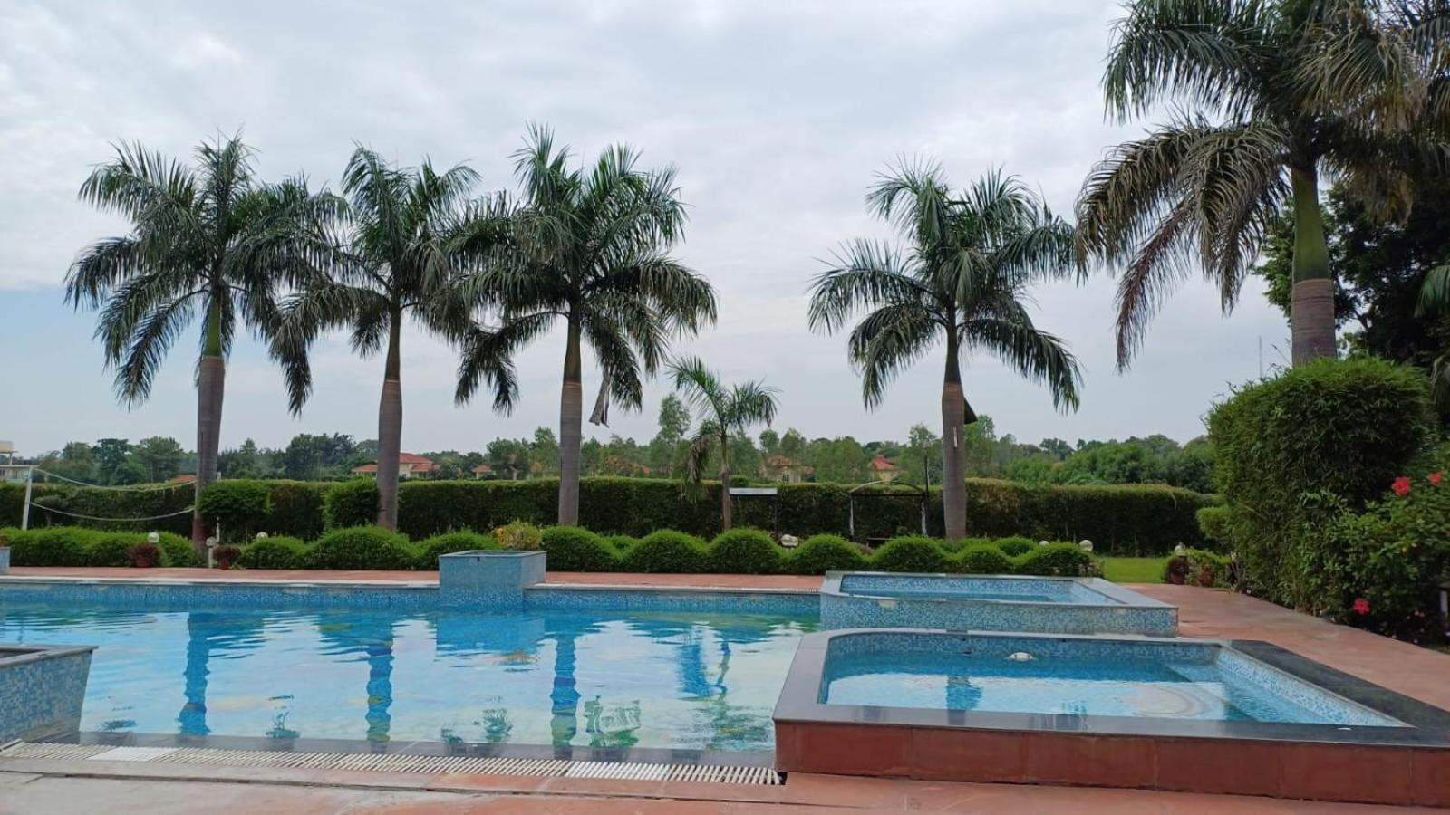 Corbett Tusker Trail Hotel Kashipur Bagian luar foto